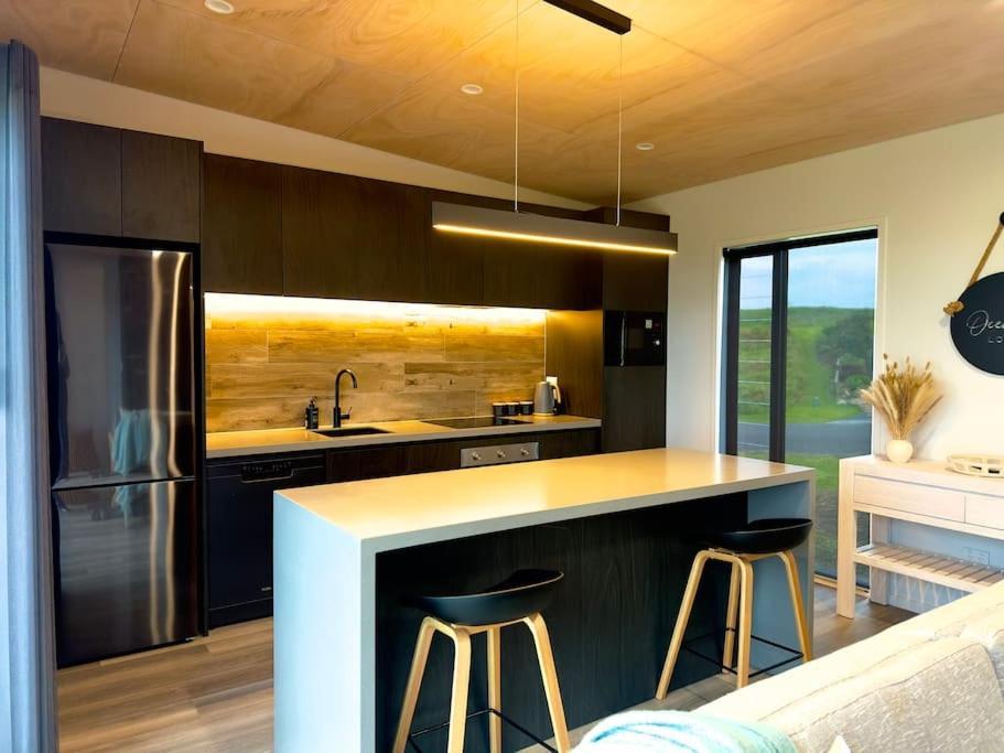 Luxury Absolute Ocean View Lodge Waverley Exterior photo