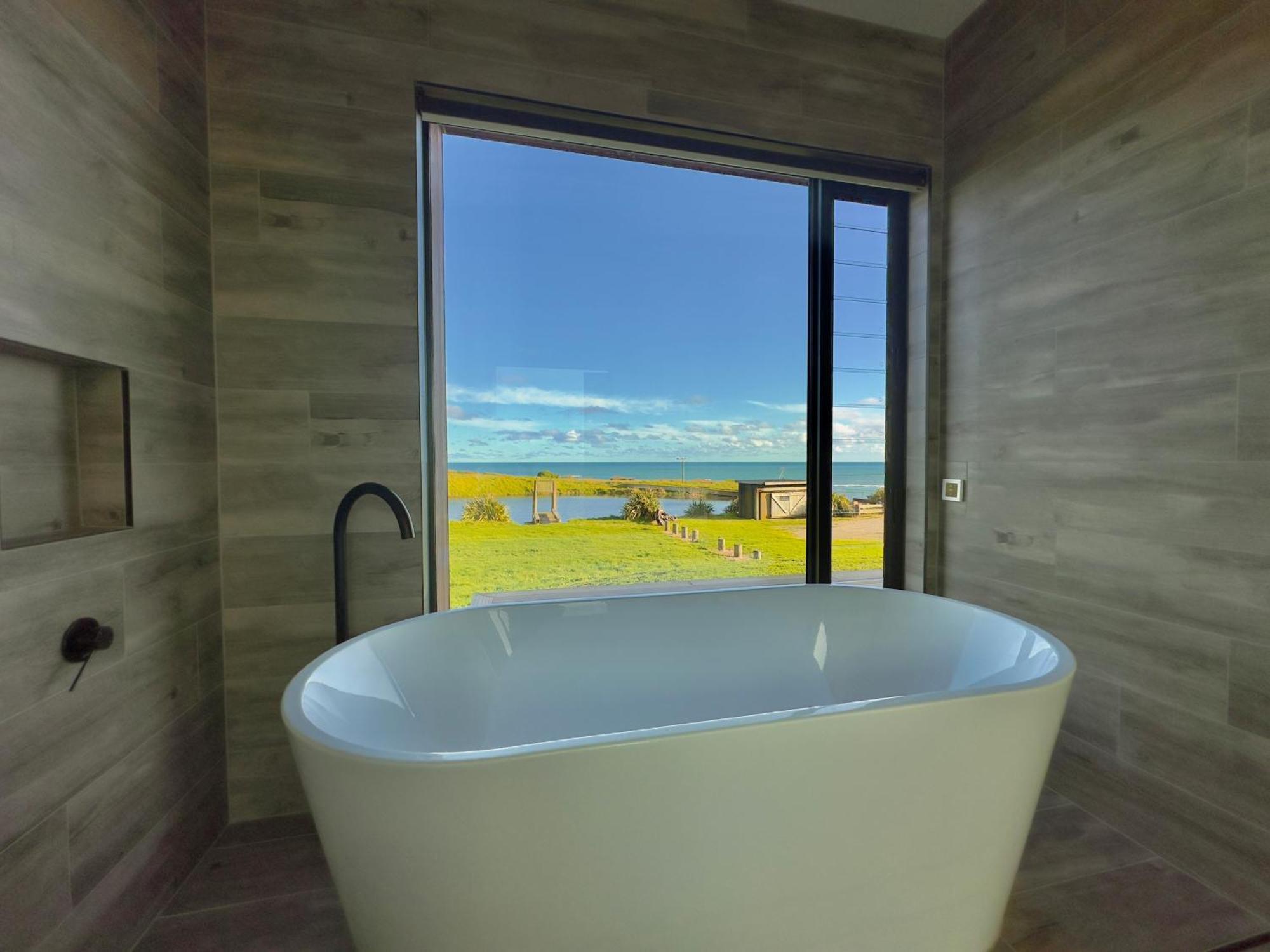 Luxury Absolute Ocean View Lodge Waverley Exterior photo
